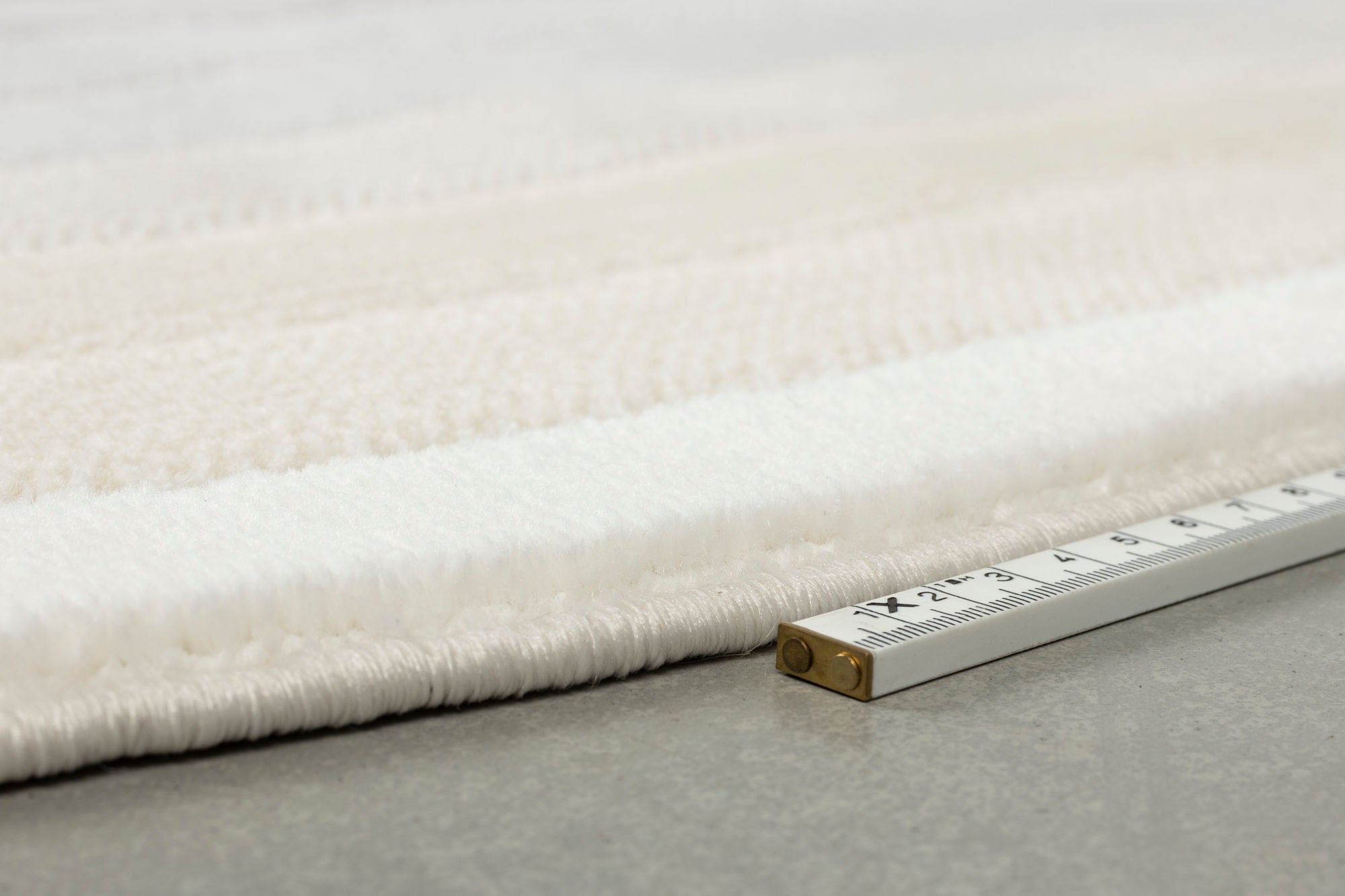 Zuiver Olympic Indigo Blue Gradient Oval rug 200x290